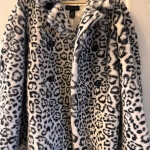 NWT! Rachel Zoe Women's Leopard Print Cape - Black and White